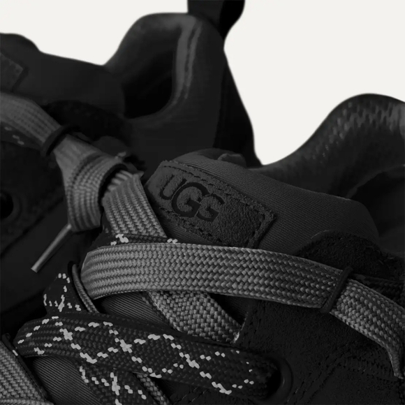 UGG Women UGG Woman\'s Lo Lowmel All-Black Sneakers Size 8